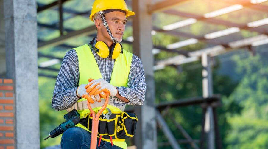 Professional gutter cleaning in Redwood, MS